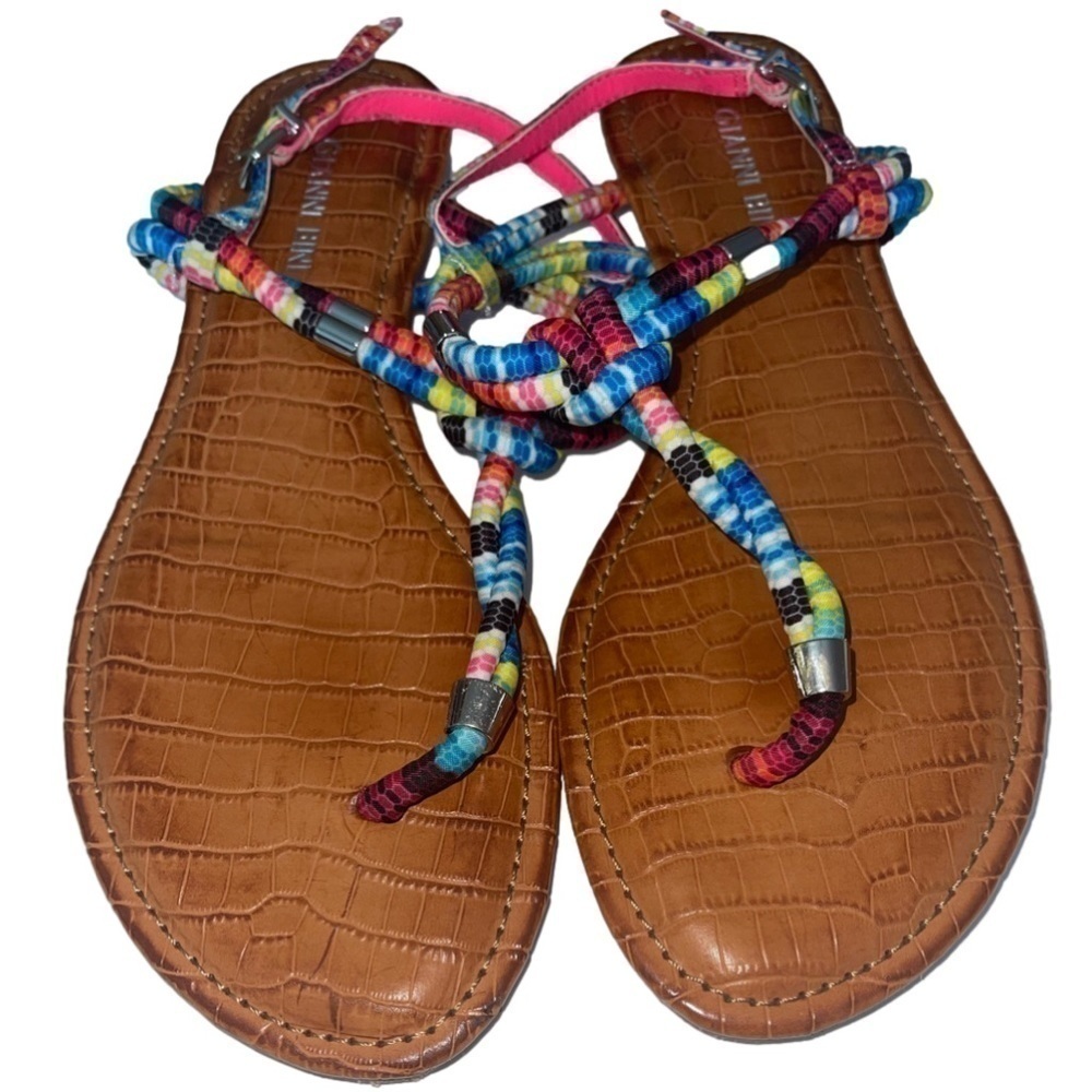 ☀️Gianni Bini Multicolor Thong Flat Sandals